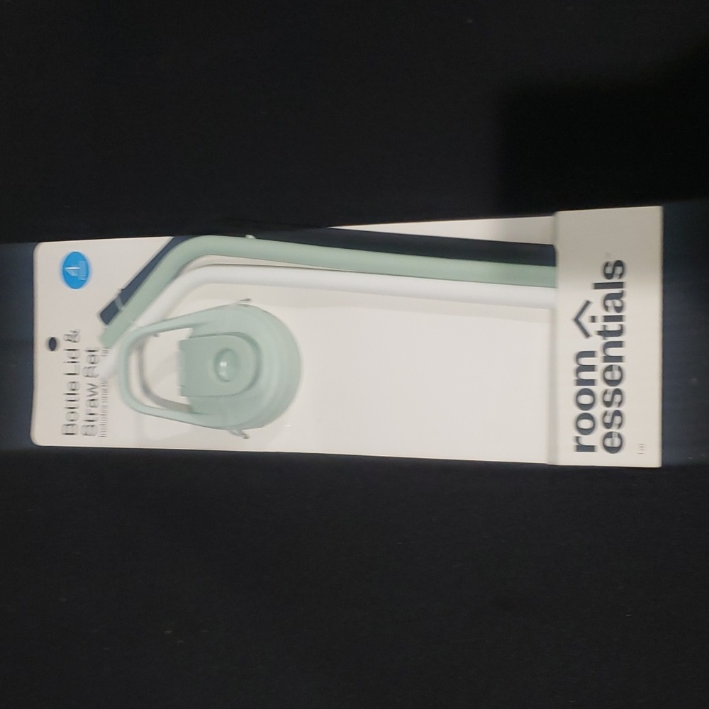 🤯3/$12 Room Essentials Bottle Lid & Straw Set NWT